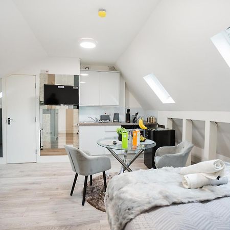 Spacious And Modern Studio In London G Zewnętrze zdjęcie
